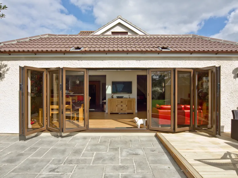 Bifold Putney