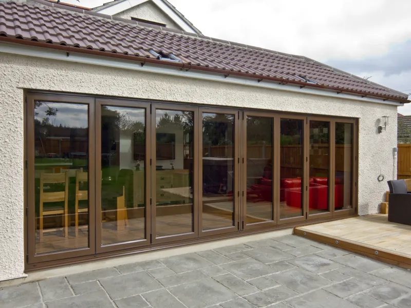 Bifold Putney